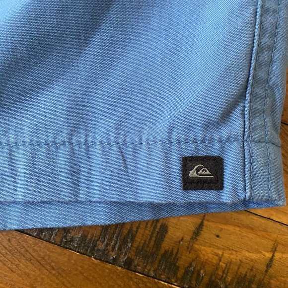 NWOT Quiksilver Union Shorts - waist 33" - Picture 3 of 5